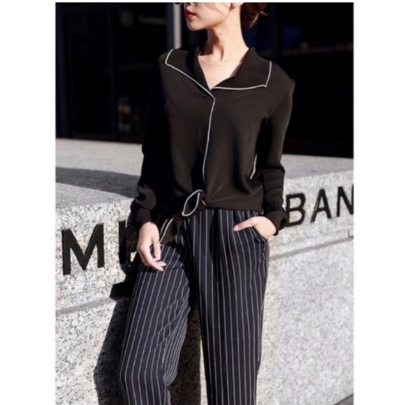 Babaton Aritzia Rena Black Long Sleeeve Blouse w/White Piping Size XS - Picture 5 of 12